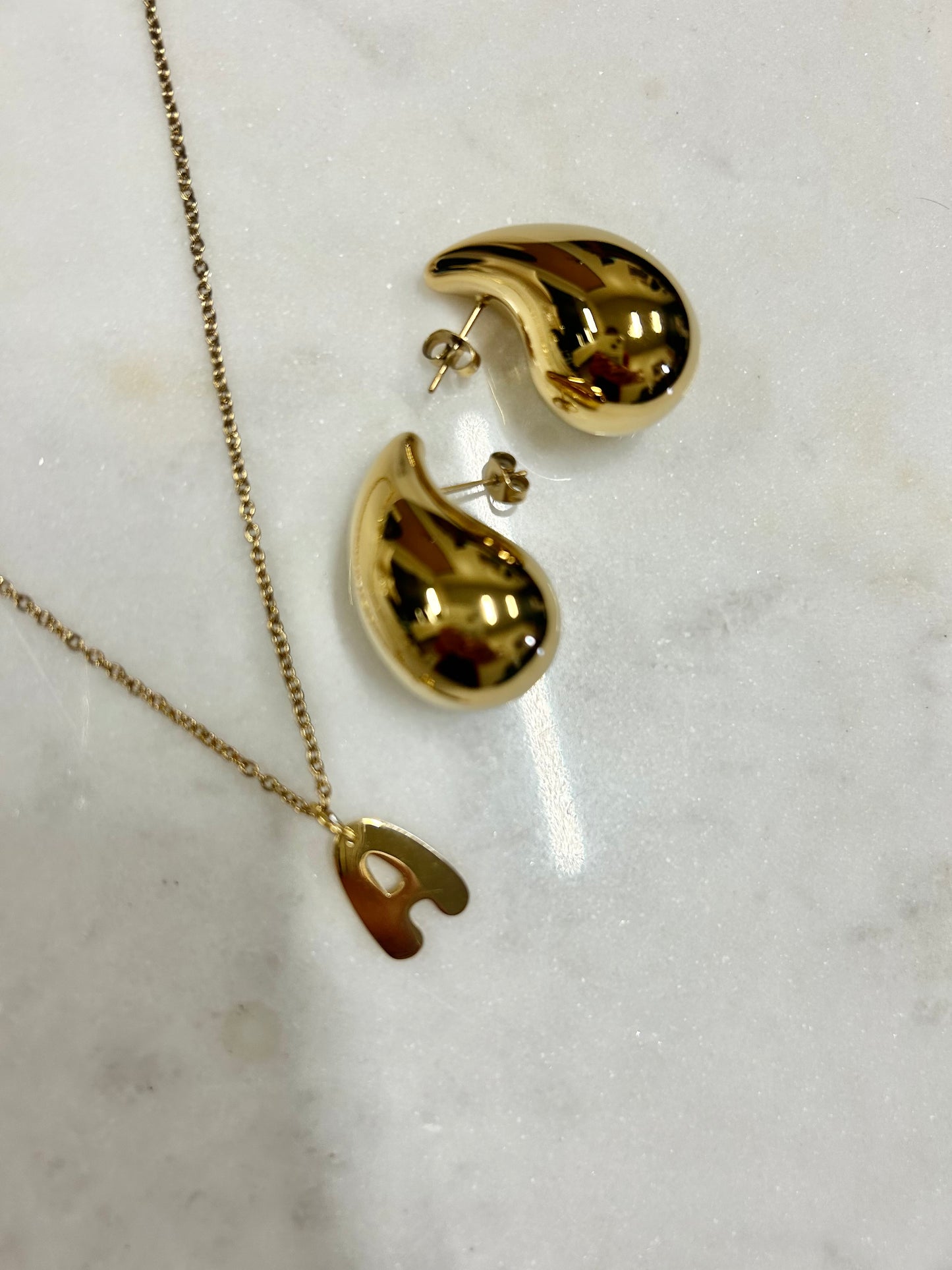 MÉLANIE NECKLACE IN GOLD